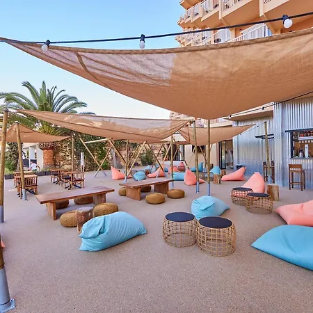 Hotel Tent Palmanova