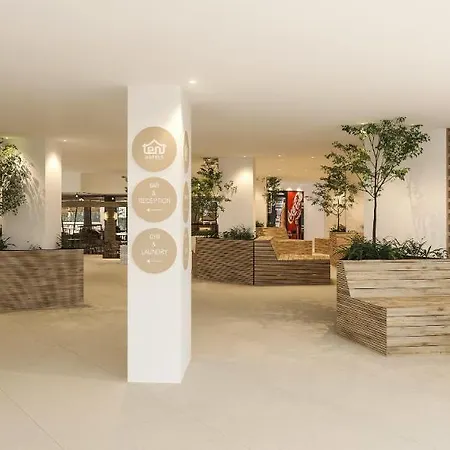 Hotel Tent Palmanova